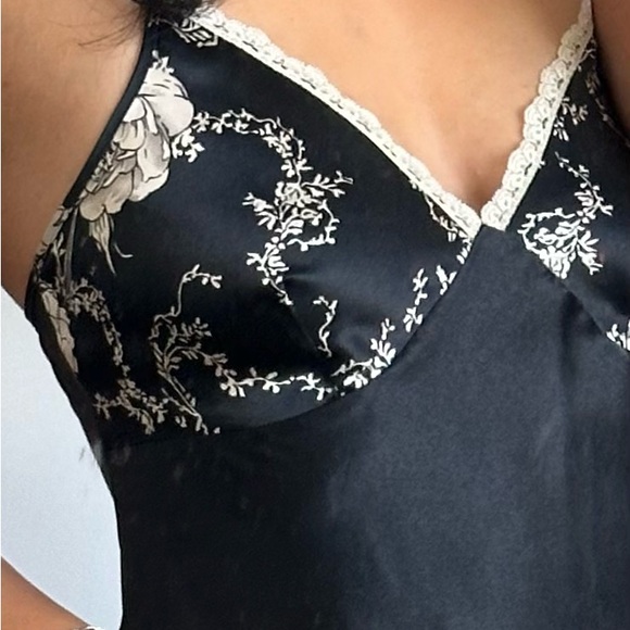 VINTAGE 90s Satin Slip Dress Black Floral With Lace Size- Small, also fits a M - Picture 4 of 13